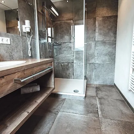 Farm Grosslehen Hotel 4*