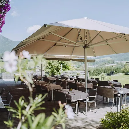 Hotel Farmhotel & Grosslehen 4*