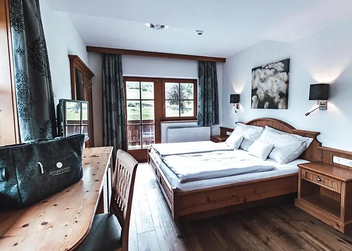 Farmhotel & Grosslehen فندق 4*