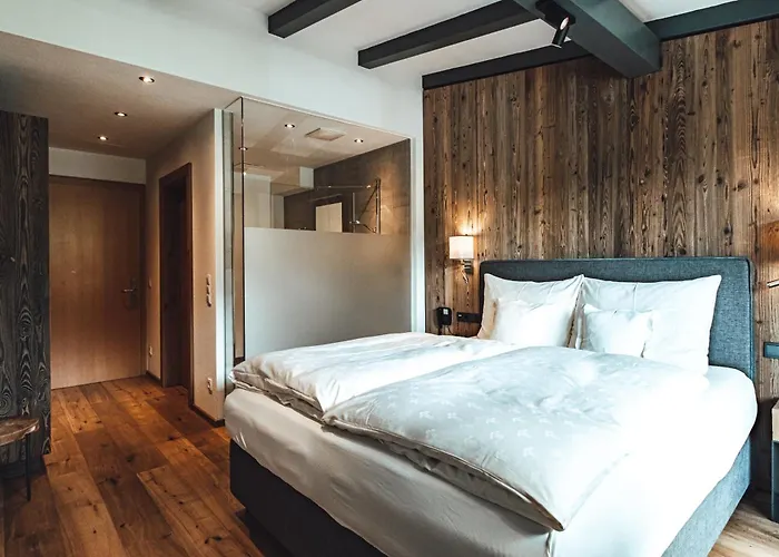 Farmhotel & Grosslehen فيبربرن