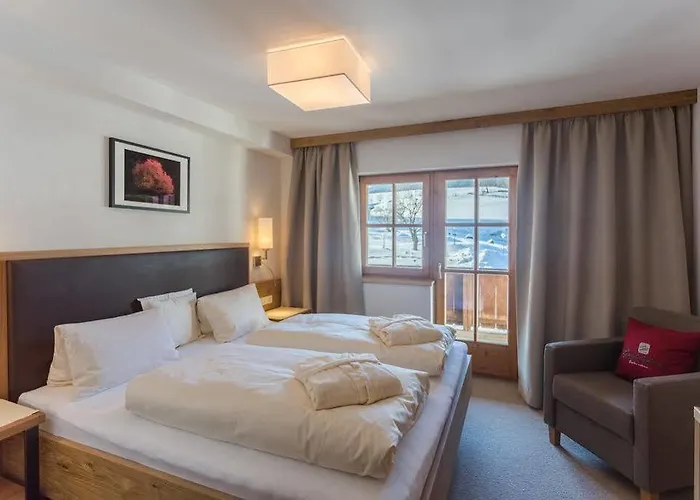 Farmhotel & Grosslehen فندق فيبربرن