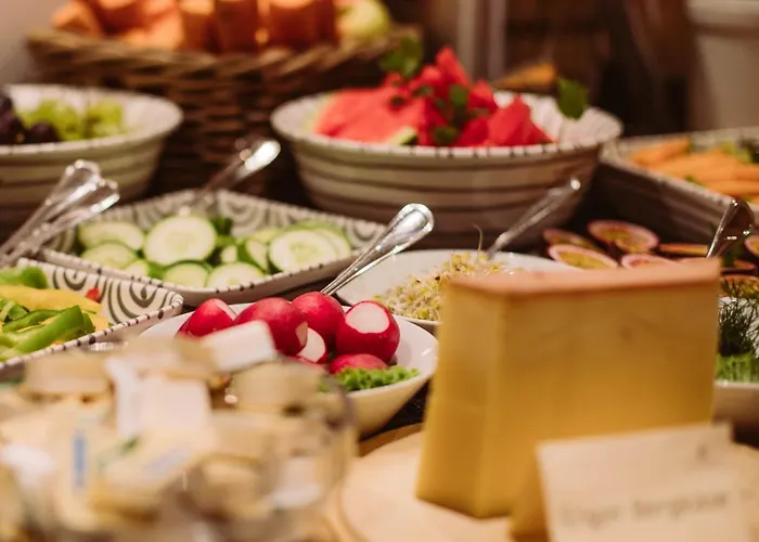 Farmhotel & Grosslehen فيبربرن