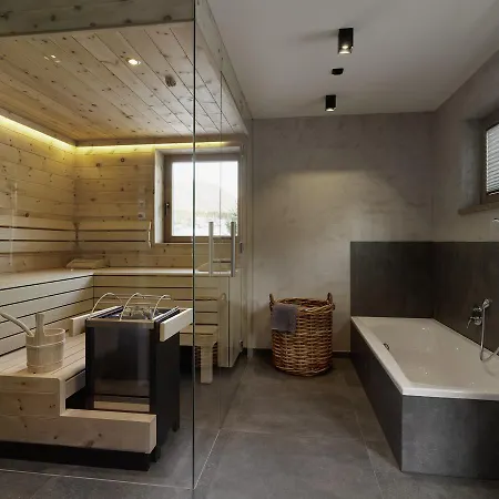 Farmhotel & Grosslehen فندق 4*