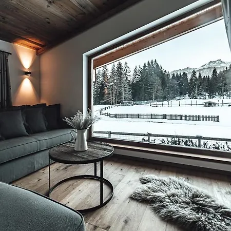 Ξενοδοχείο Farmhotel & Grosslehen 4*